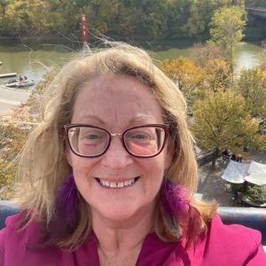 Meet your Posher, Deborah